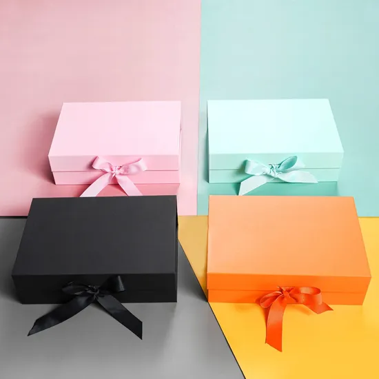 Wholesale Handmade Customized Clothes Handbag Luxury Craft Foldable Gift Cardboard Box with Handle