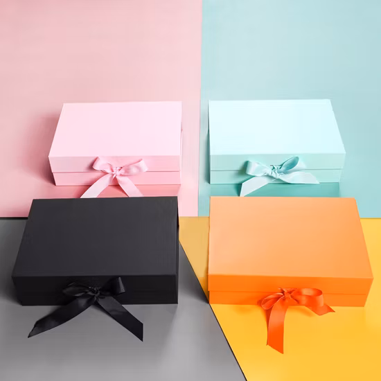 Wholesale Handmade Customized Clothes Handbag Luxury Craft Foldable Gift Cardboard Box with Handle